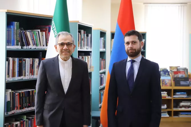 Armenia, Iran Hold Political Consultations to Boost Ties