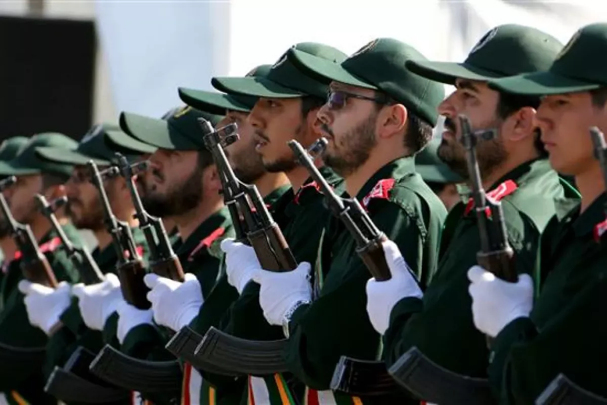 IRGC Member Killed in Roadside Bomb Blast in Southeastern Iran