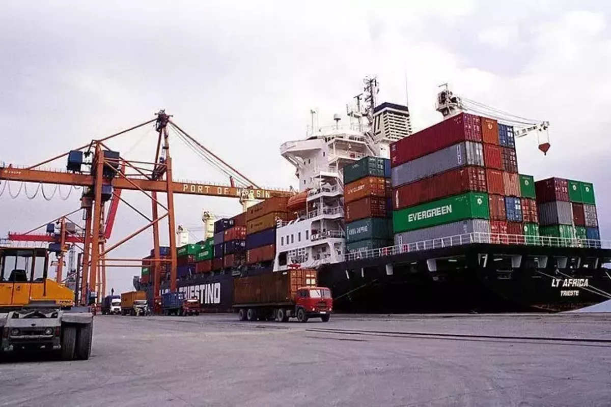 Türkiye Aims for Global Top 10 in Maritime Trade with Domestic Fleet