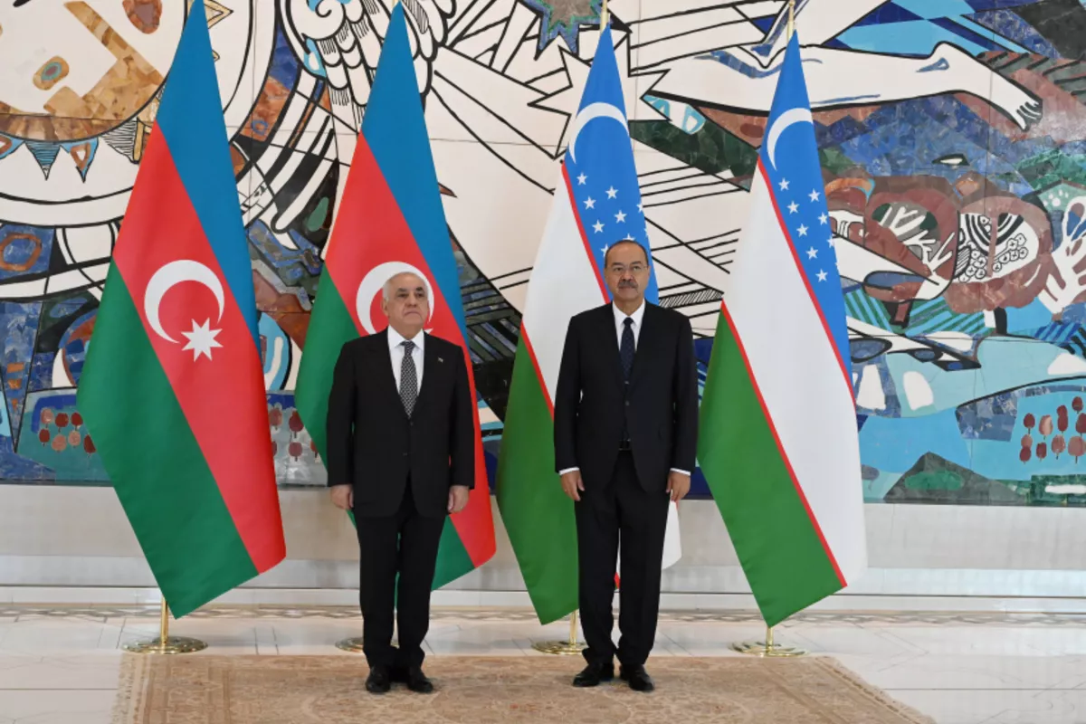 Azerbaijani, Uzbek PMs Hold Talks in Tashkent