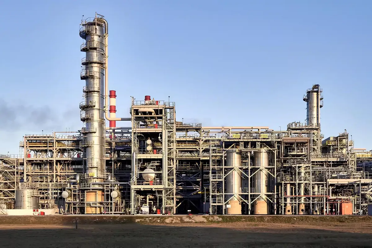 Kazakhstan May Build New Oil Refinery on Caspian Coast