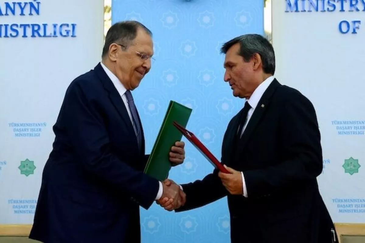 US And Russia Angling For Influence In Turkmenistan