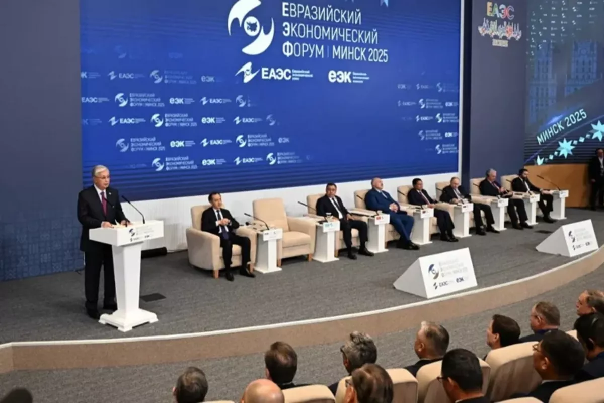 Kazakh President Attends Eurasian Economic Forum in Minsk