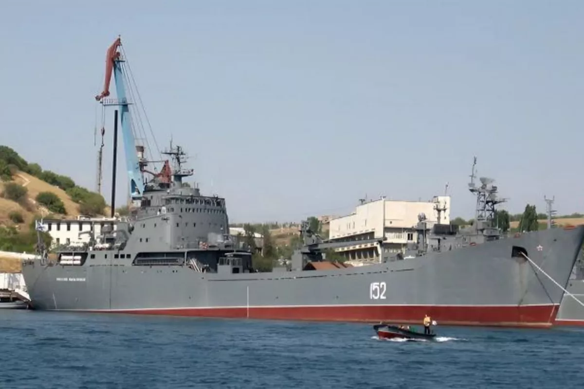 Ukrainian Strike Rocks Novorossiysk, Damages Russian Military Ship and Oil Terminal