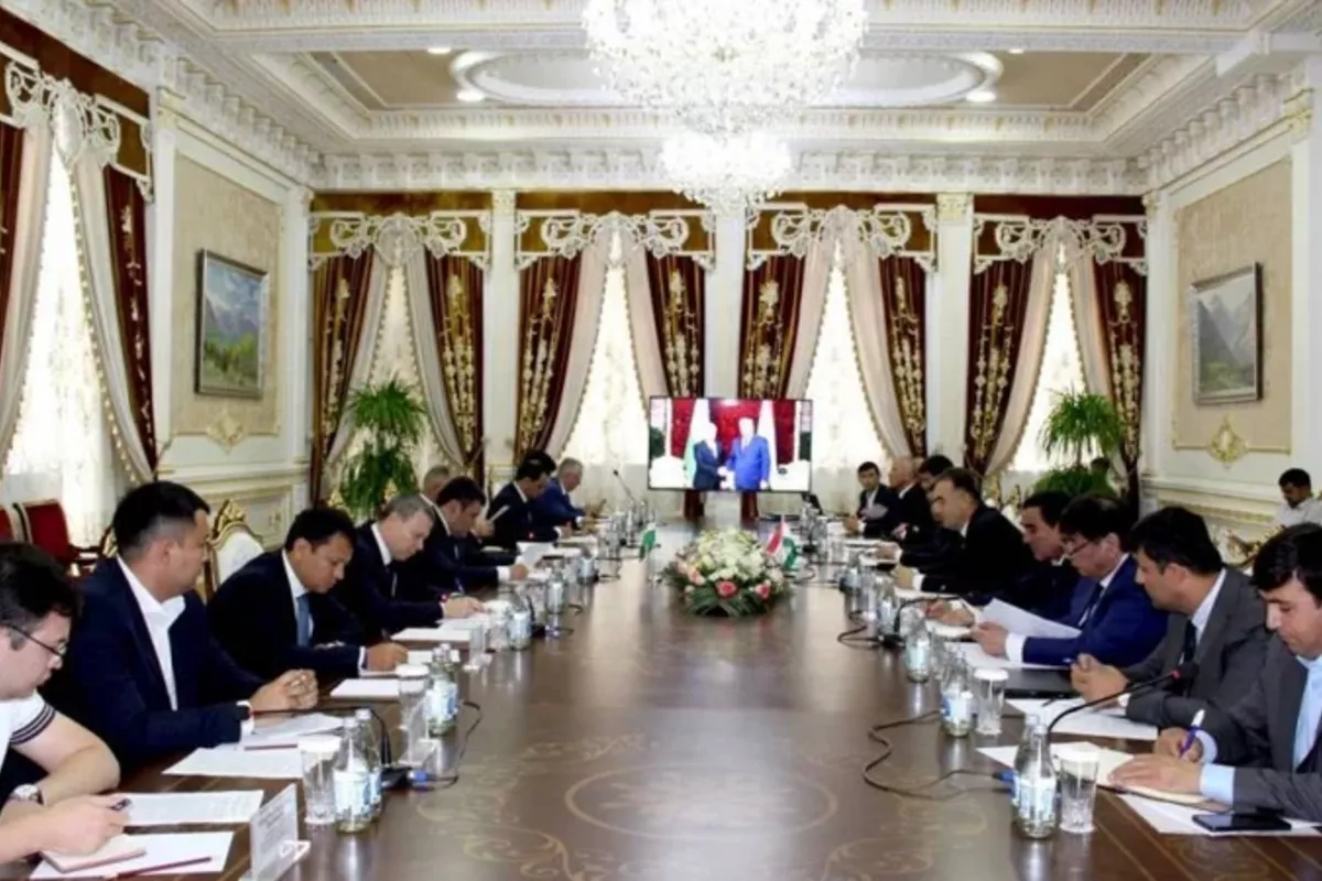 Uzbekistan, Tajikistan Unite to Tackle 2025–2026 Energy Demands