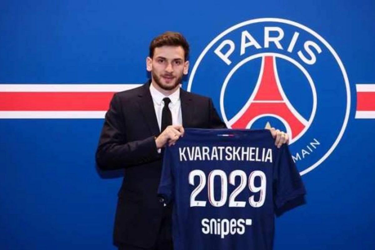 Georgia’s Kvaratskhelia Joins PSG From Napoli