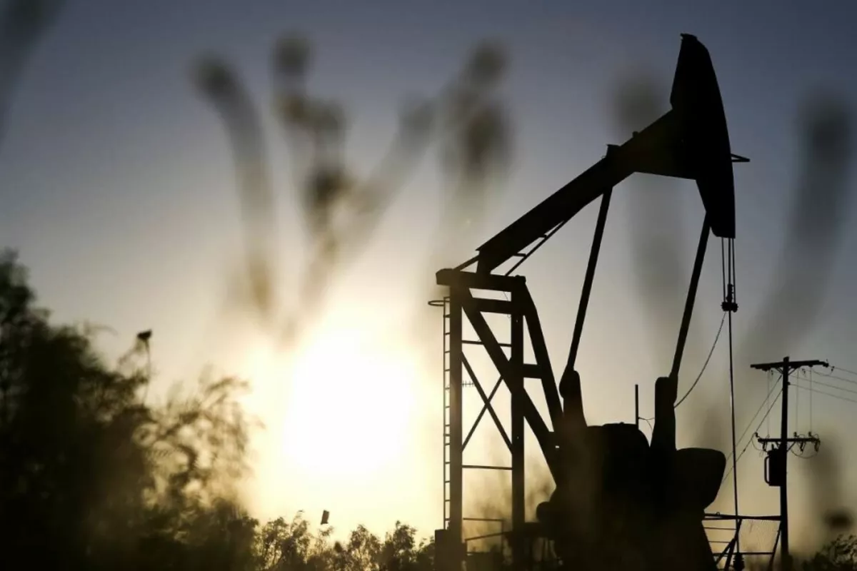 Azerbaijani Oil Price Surpasses $62 Again
