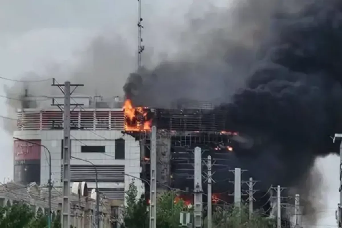 Fire at Iranian Shopping Centre Claims Eight Lives