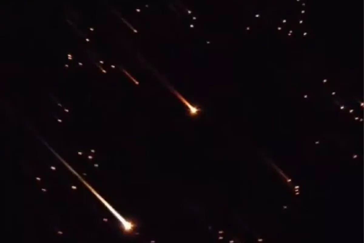 Iran Launches Khorramshahr Ballistic Missiles at Israel – VIDEO