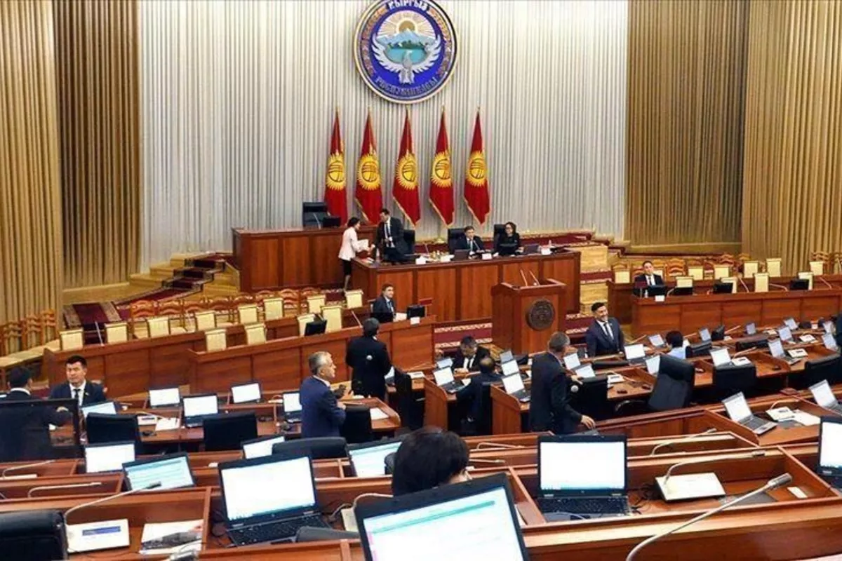 Kyrgyz Parliament Reviews Cooperation with Azerbaijan, Georgia