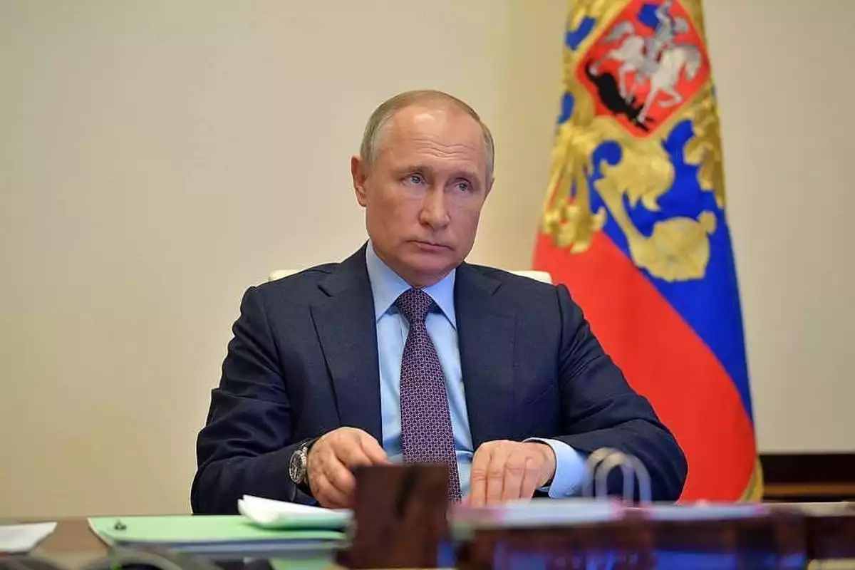 Putin Warns of Complexities in Potential Ukraine Ceasefire Control