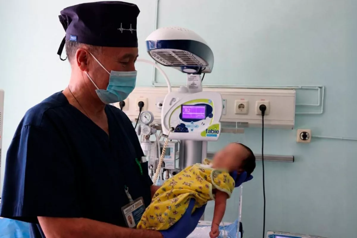 Doctors Remove 2-Kilogram Tumor From Newborn in Kazakhstan's Almaty