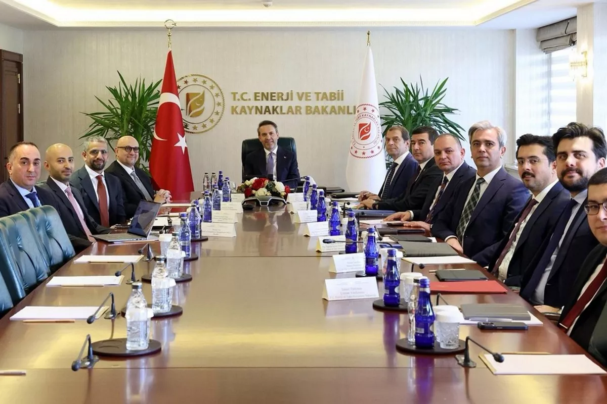 Türkiye and UAE Close to Finalizing $1B Solar Power Investment Deal