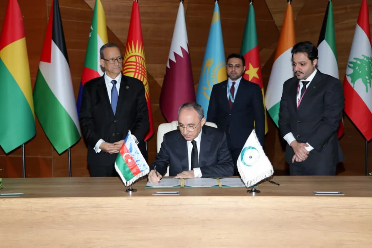 Azerbaijan signs Makkah Al-Mukarramah Convention
