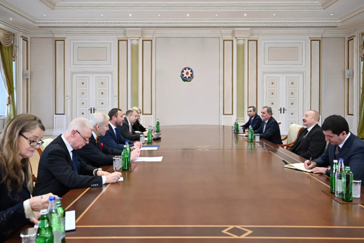President Ilham Aliyev Welcomes Estonia's Foreign Minister