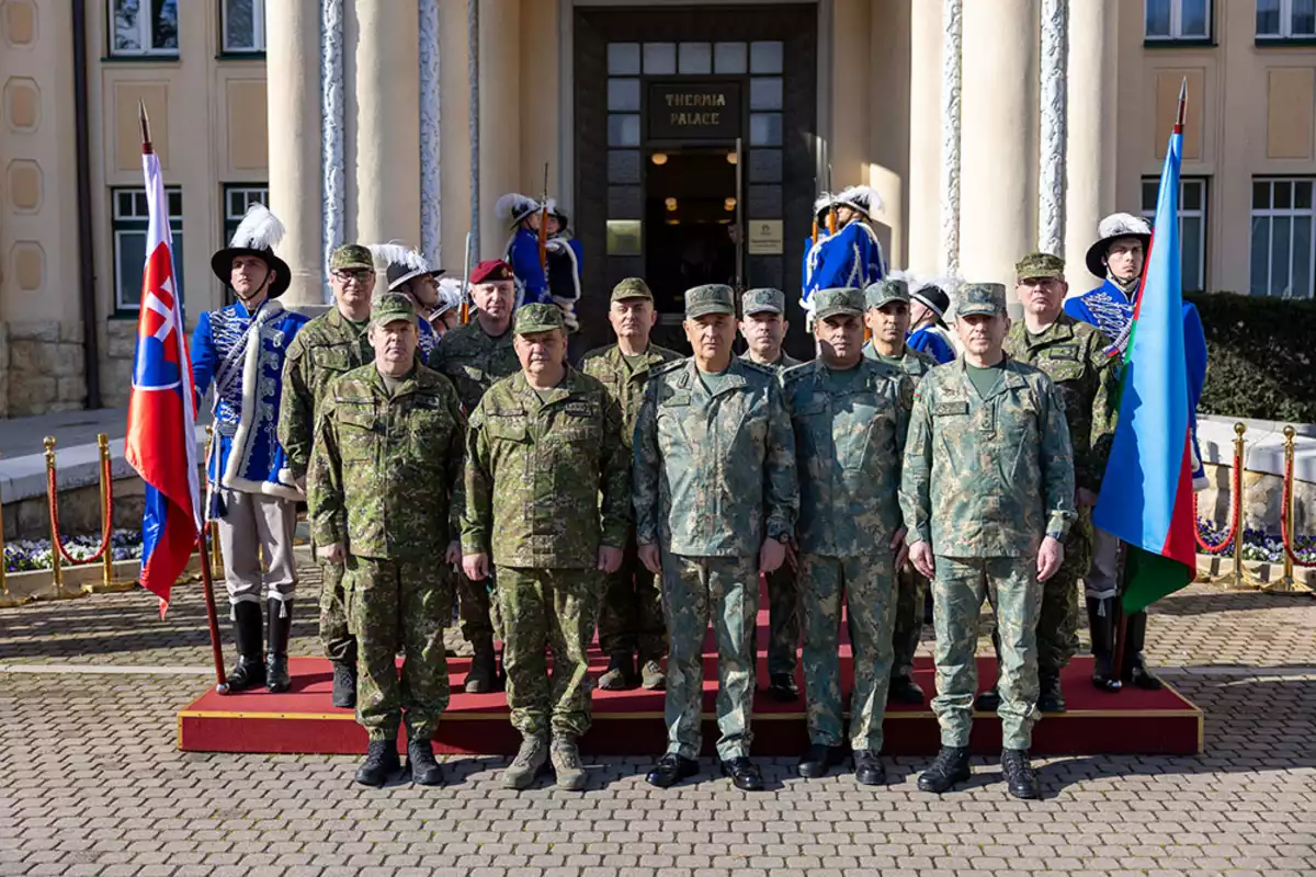 Azerbaijan, Slovakia Discuss Military Cooperation Prospects