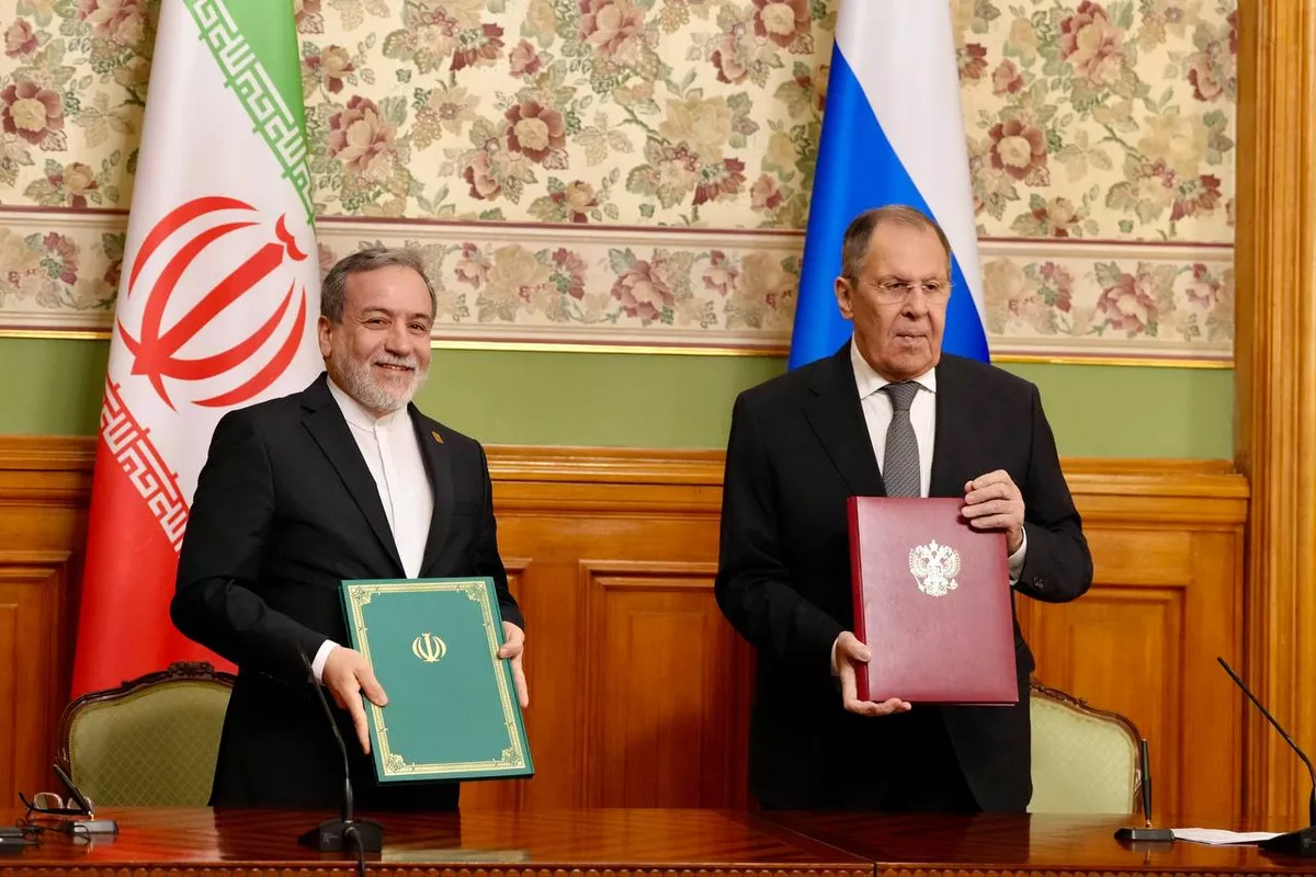 Iran and Russia Sign Two-Year Cooperation Agreement