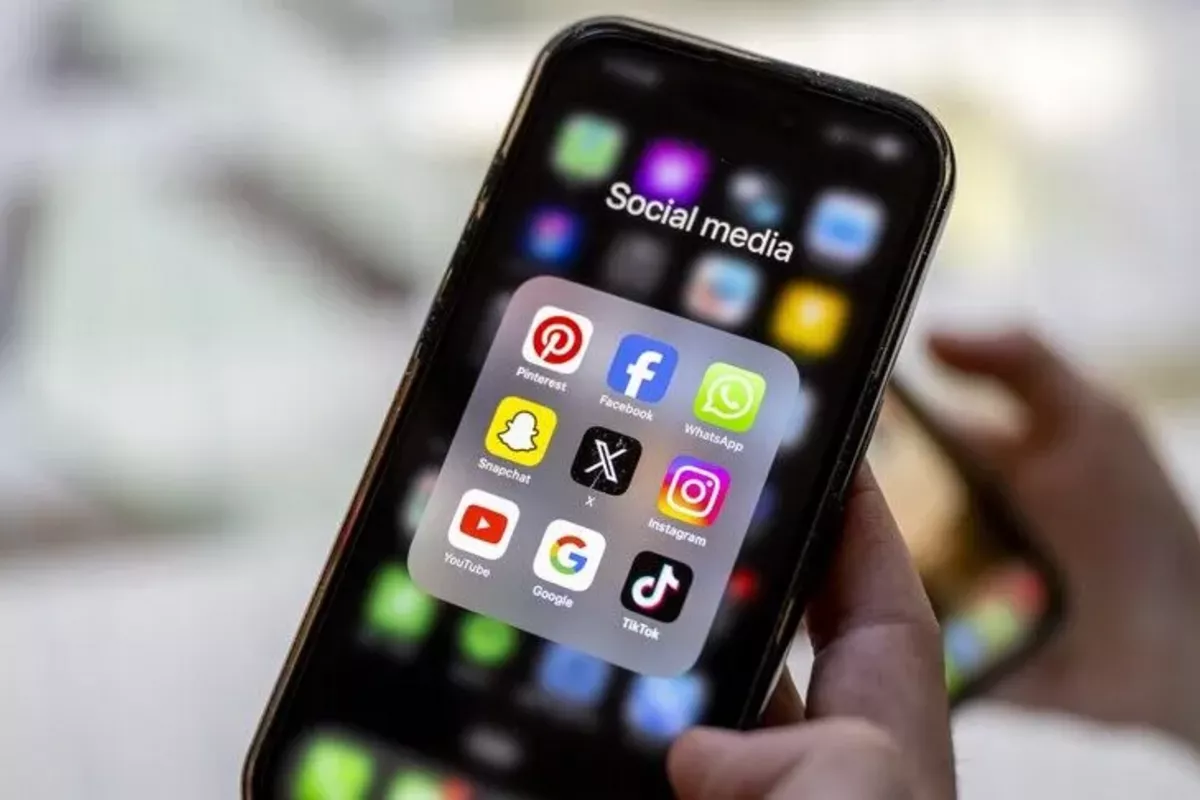 Kazakhstan Moves to Restrict Social Media Access for Under-16s