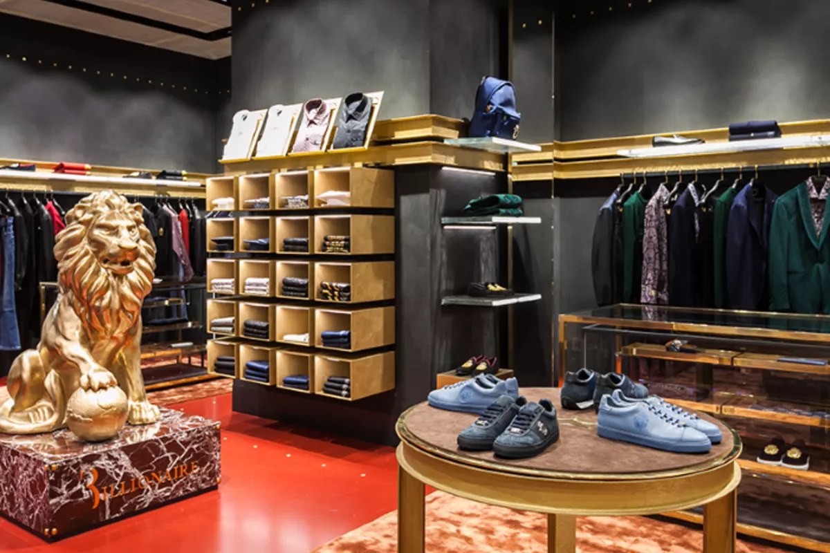 US Bars Iranian Officials From Luxury Stores in New York