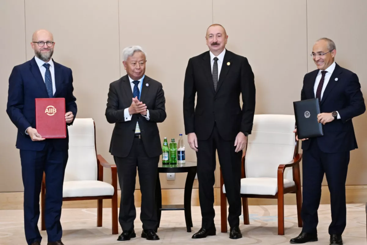 Azerbaijan, Asian Infrastructure Investment Bank Highlight Successful Cooperation in Green Energy