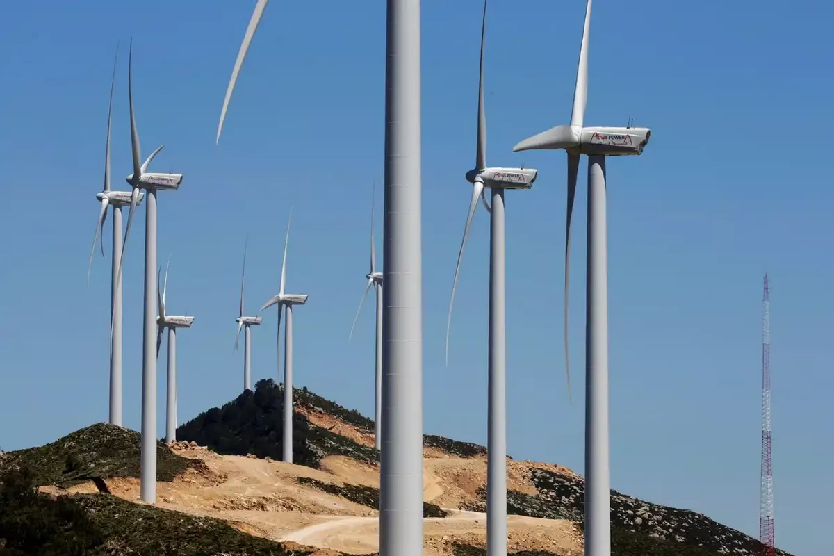 ACWA Power Secures $226M Financing for Uzbekistan's Wind Farm