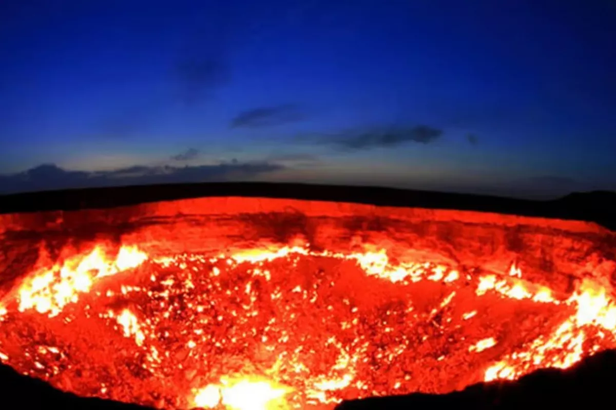 Turkmenistan Develops Plan to Halt Darvaza Crater Flames