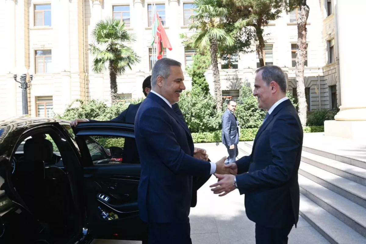 Azerbaijan Welcomes Turkish FM in Baku