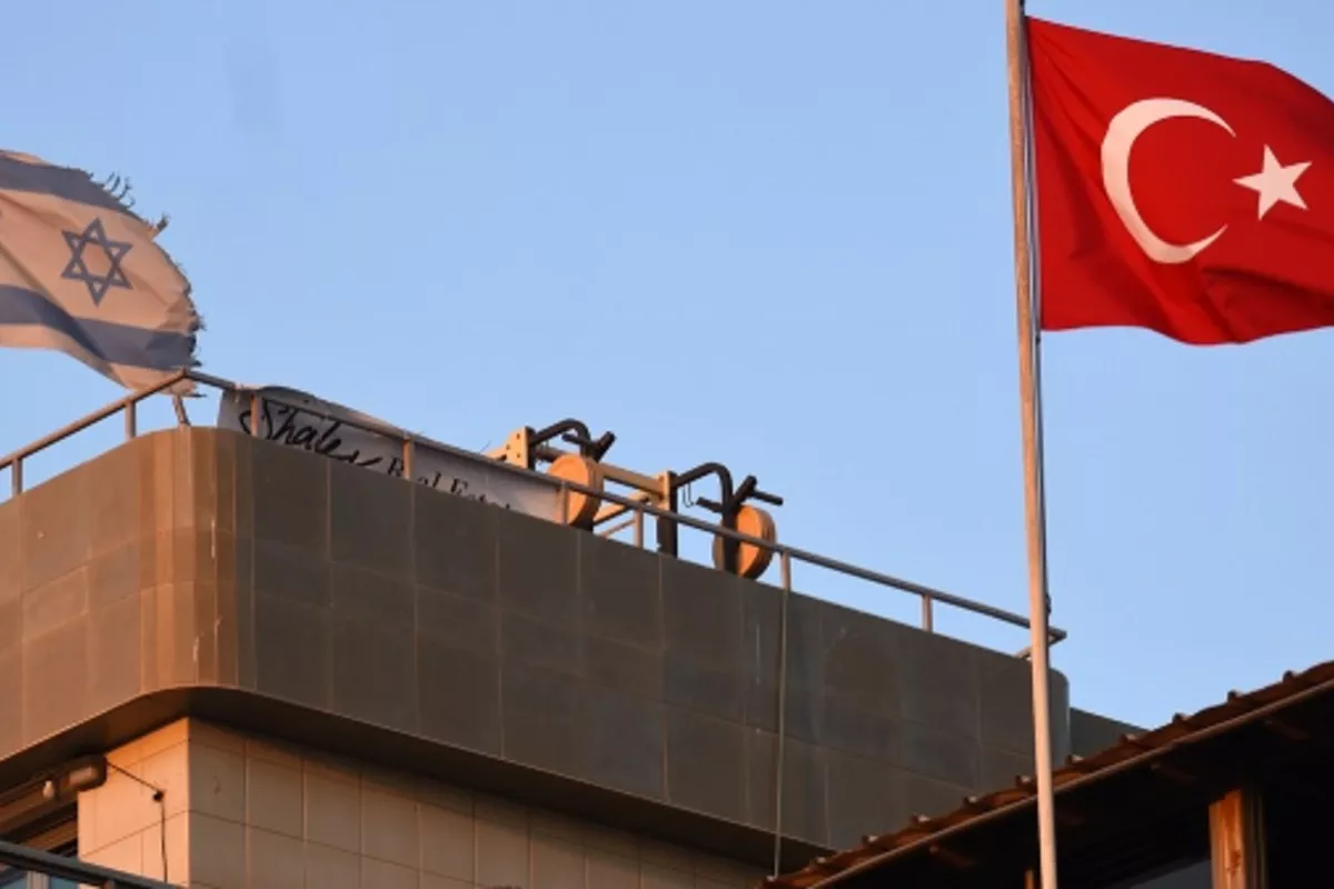 Dead and Injured in Shooting Near Israeli Consulate in Istanbul - VIDEO