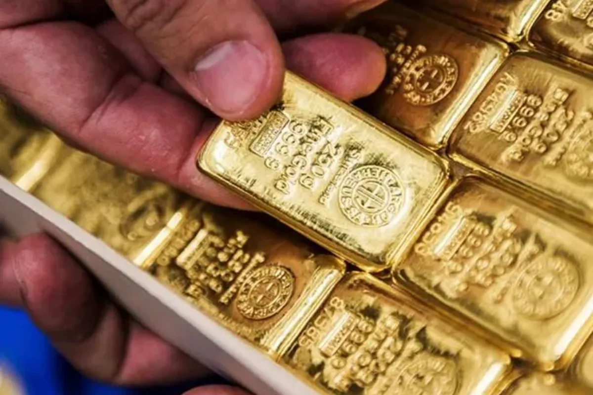 Uzbek Customs Foil “Golden Socks” Smuggling