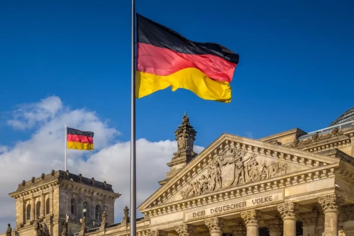 Germany Begins Serial Production of 5,000 Combat Drones for Ukraine