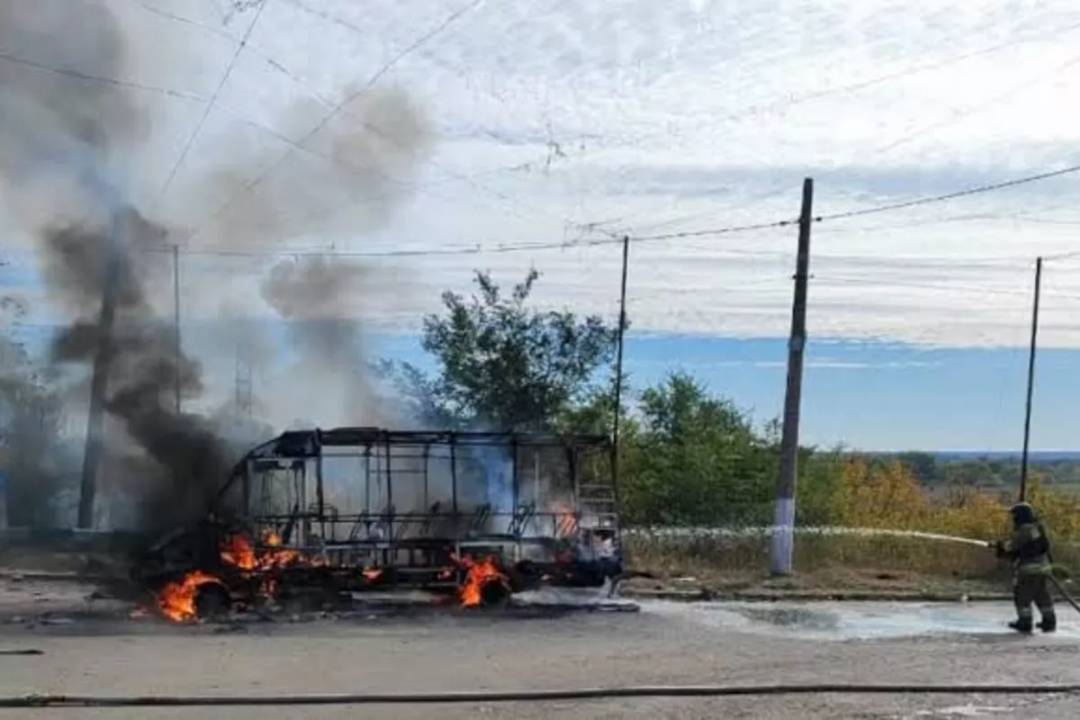 Ukraine's Sloviansk Suspends All Public Transport Amid Security Concerns