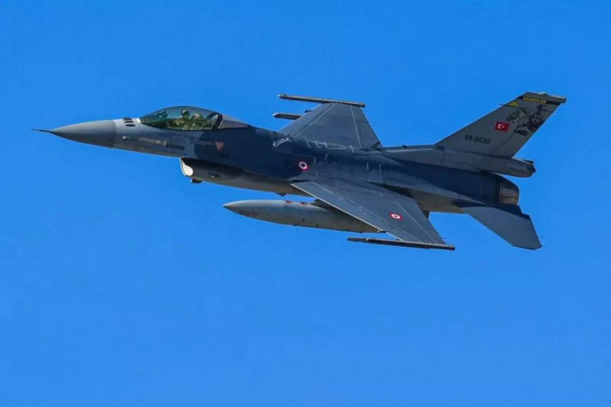 Turkish F-16 Crashes During Training Flight in Yalova