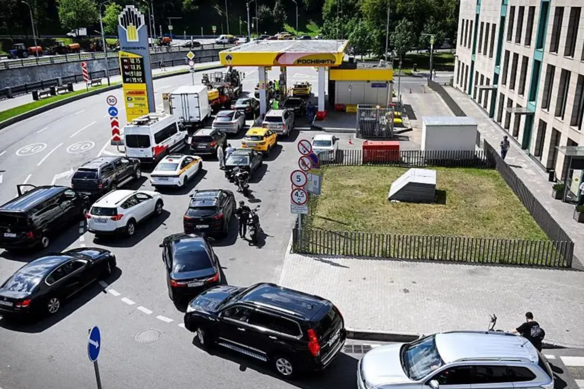 Russia Brings Back Lower-Grade Fuel to Ease Shortages
