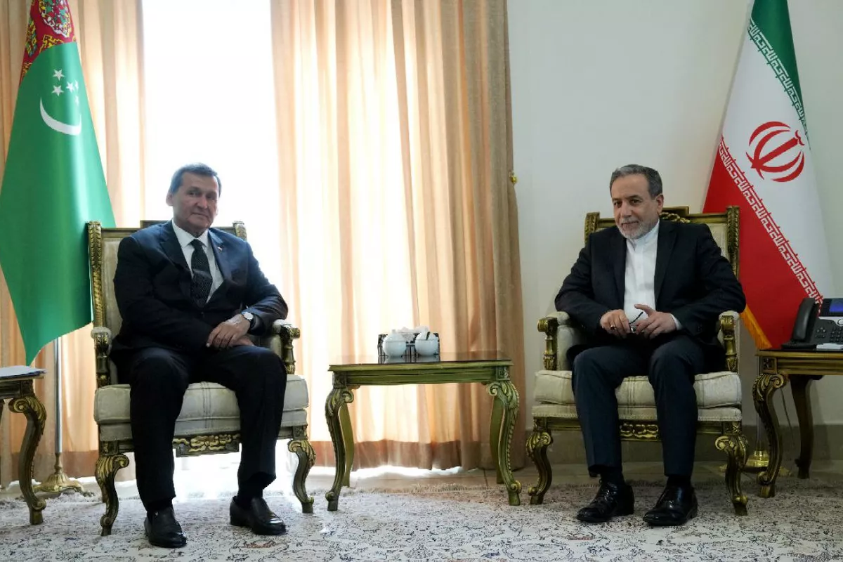 Iran, Turkmenistan Eye Closer Cooperation in Energy and Transport