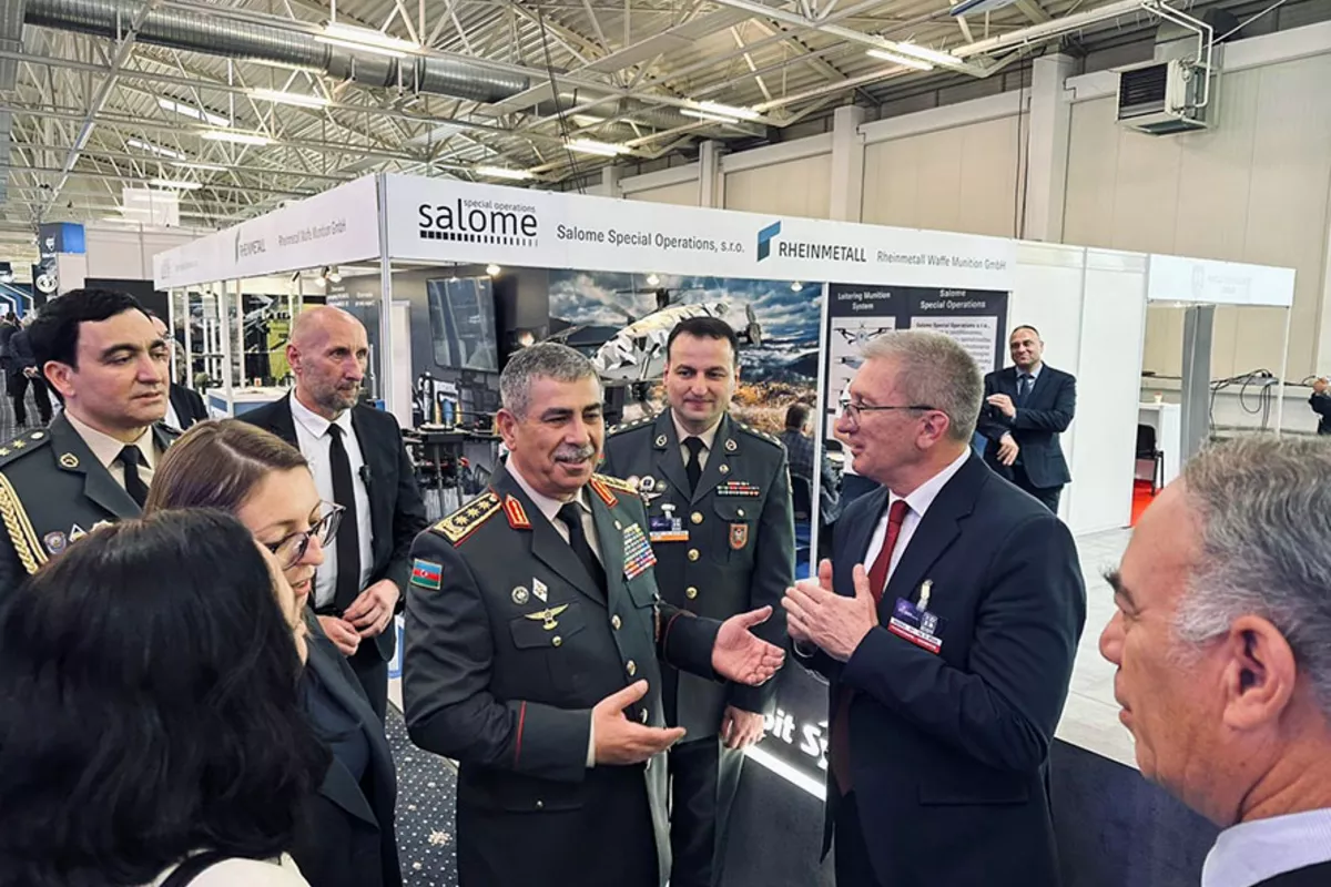 Azerbaijan’s Defense Minister Visits IDEB Exhibition in Slovakia