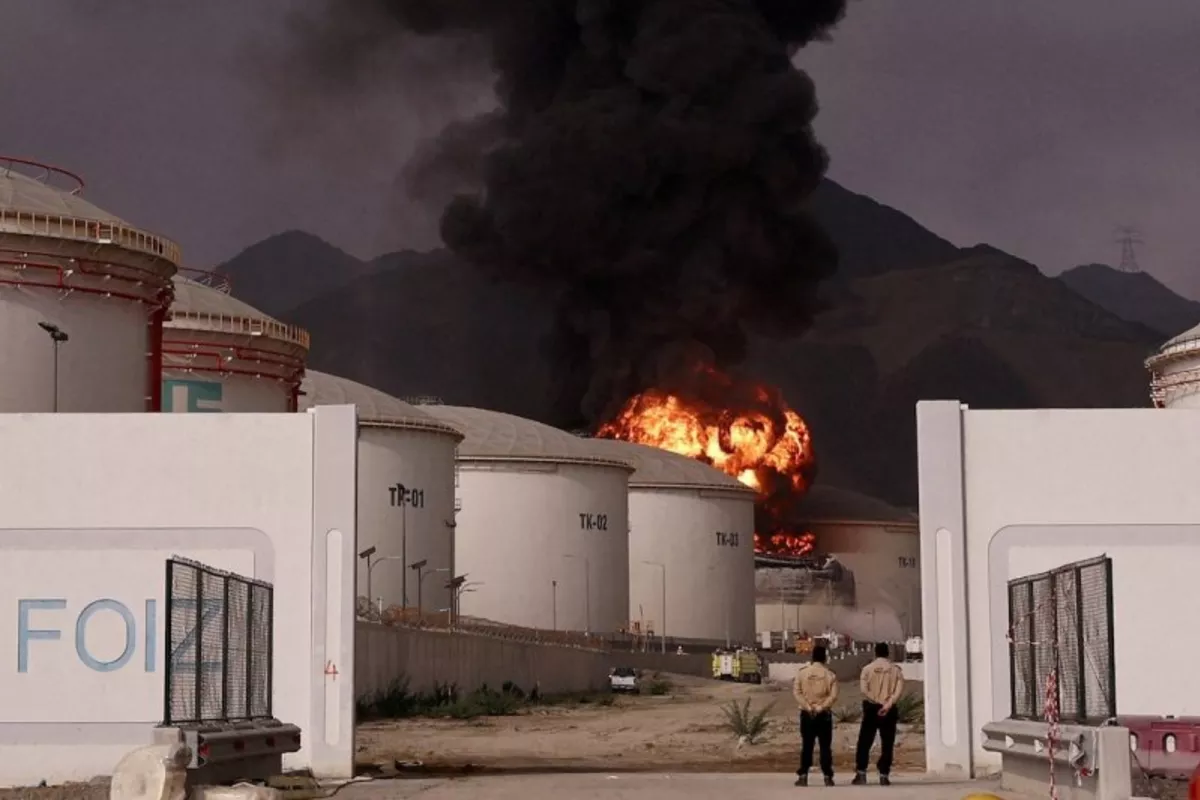Drones Strike Fuel Tanks at Oman’s Salalah Port - VIDEO