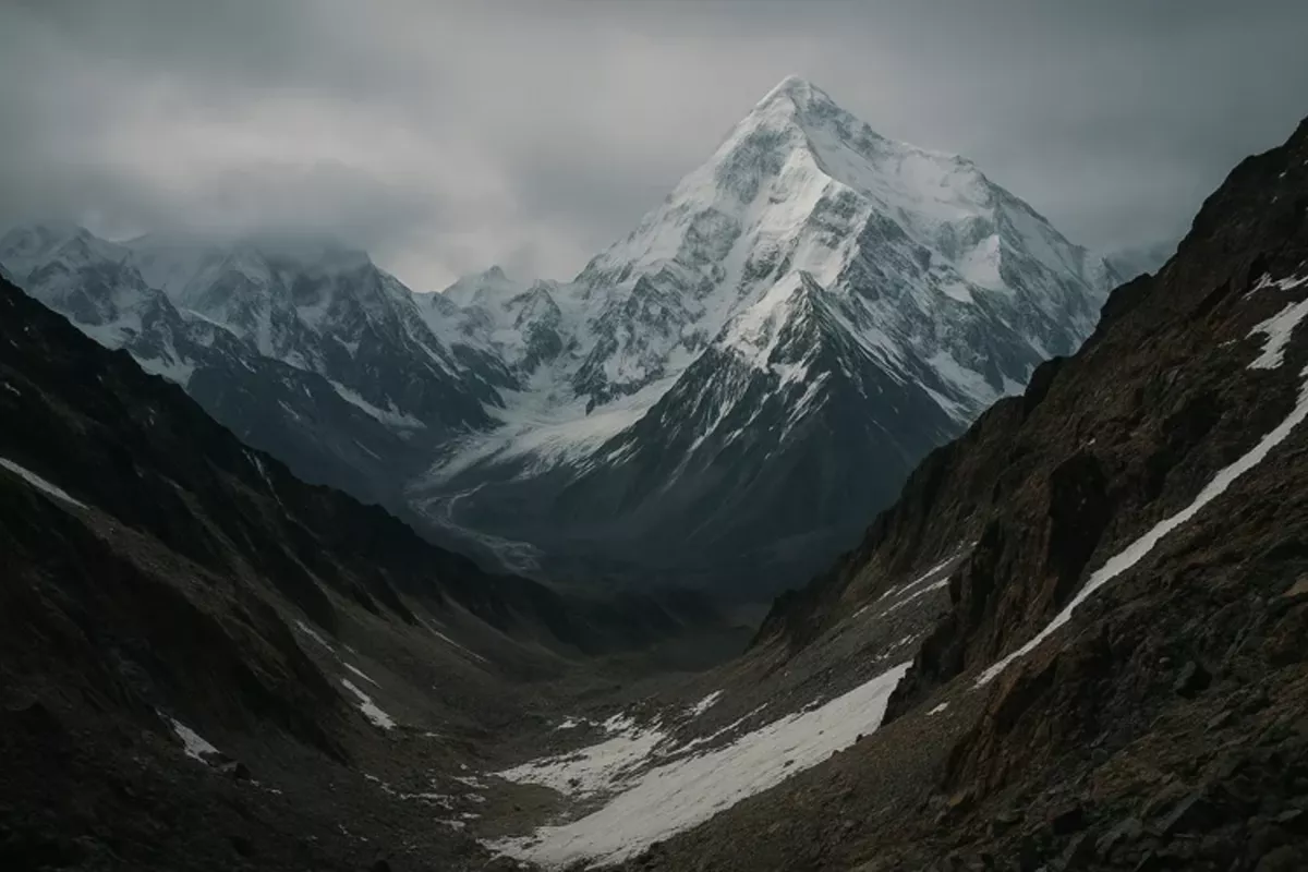 Kyrgyzstan’s Peak Pobeda Tragedy Sparks Reflection on Climbers’ Return to Risky Mountains