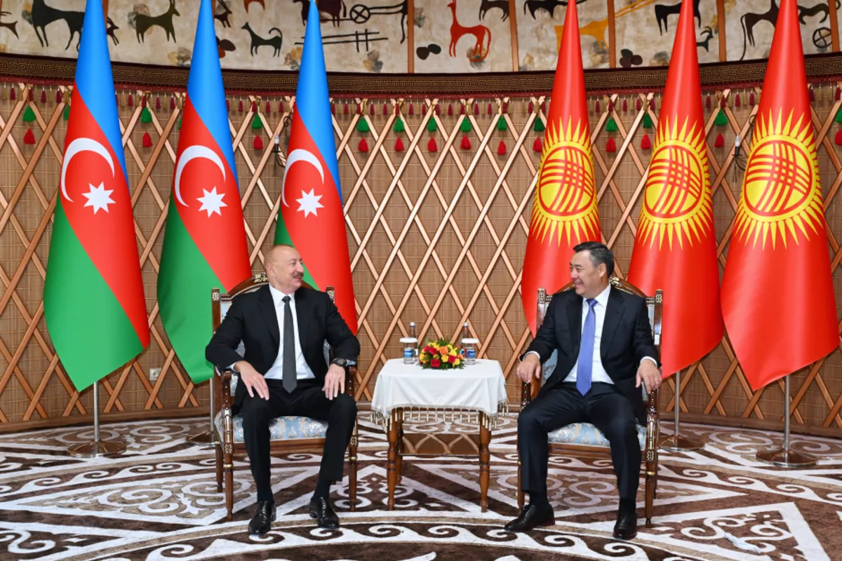 Azerbaijani, Kyrgyz Leaders Hold One-on-One Meeting