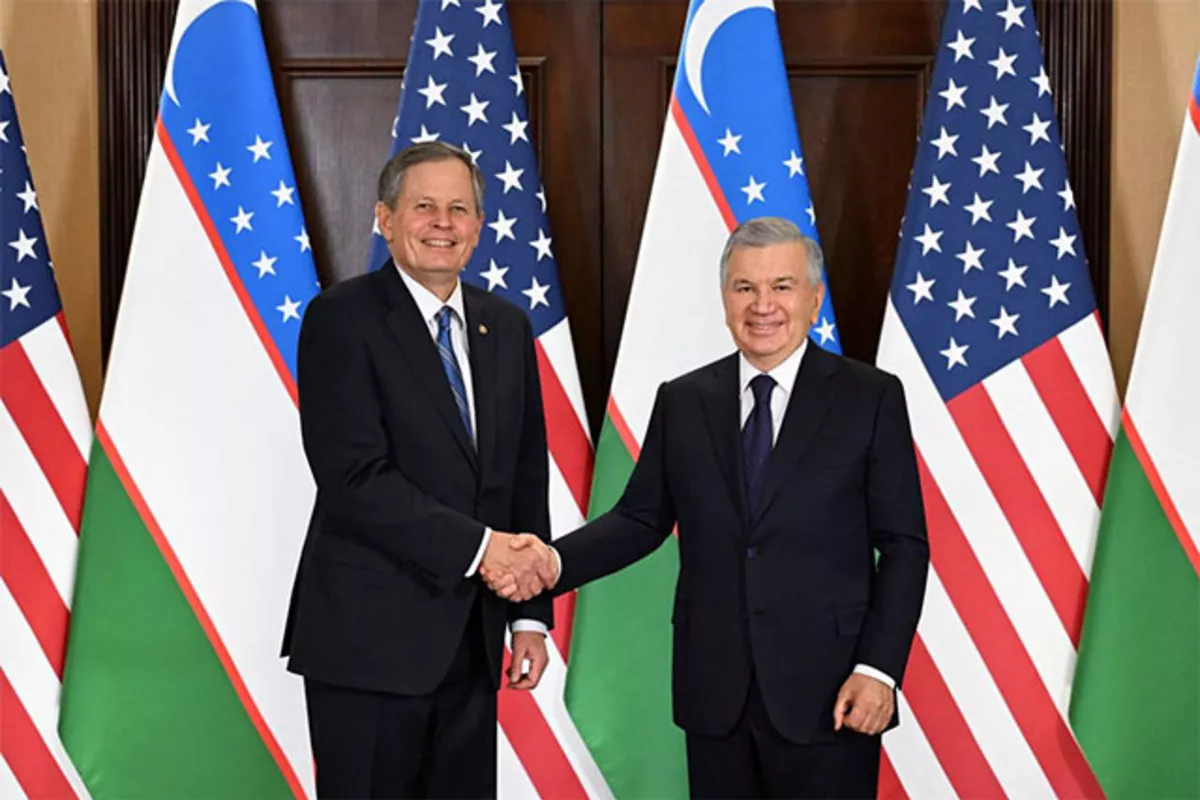 Uzbek President Meets with US Senator in Washington to Boost Strategic Ties