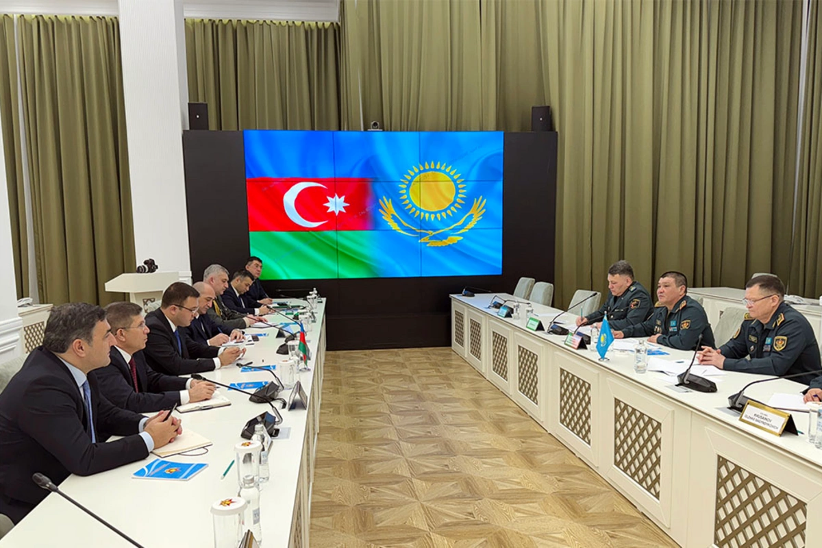 Azerbaijan, Kazakhstan Explore Military Cooperation Prospects