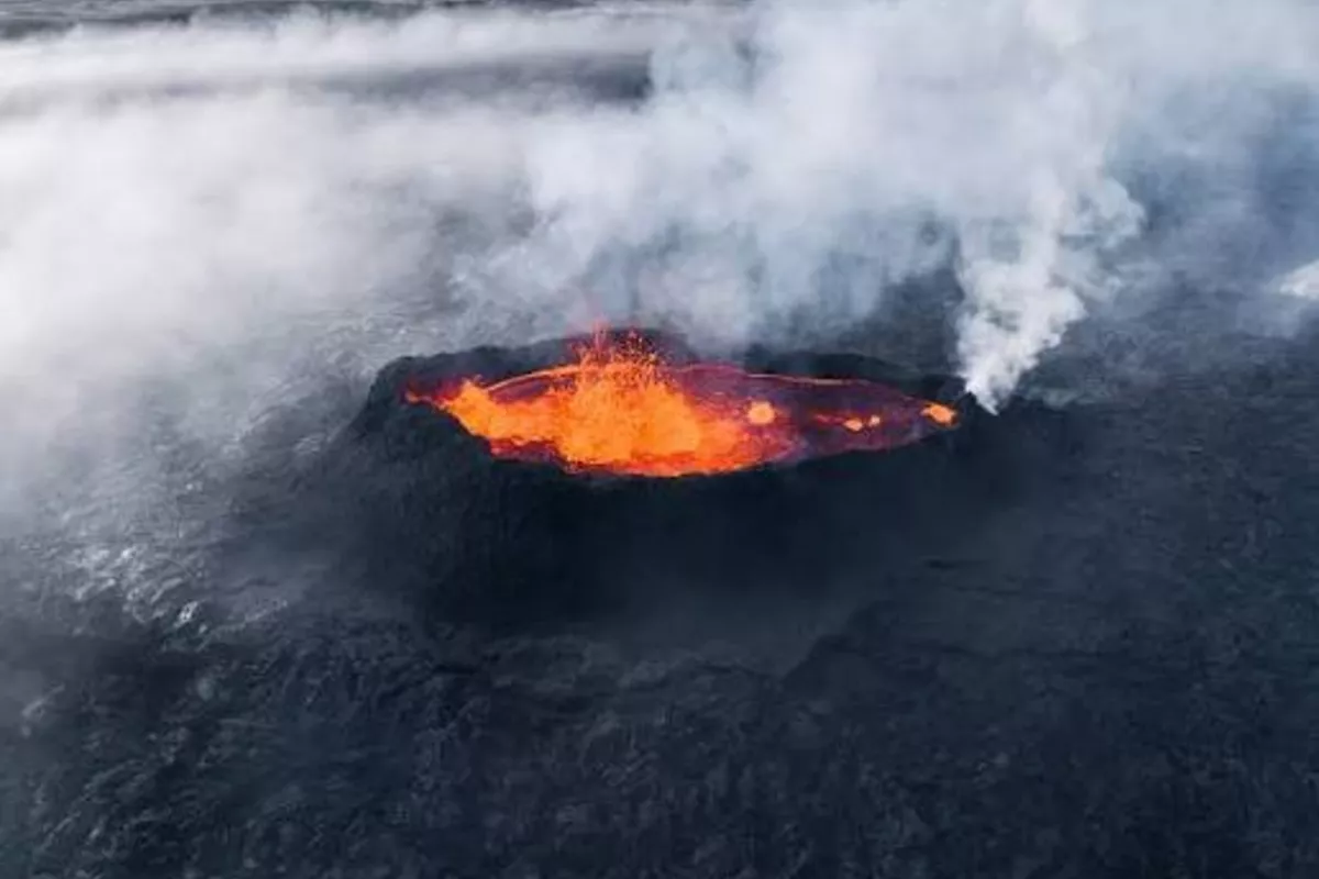 Azerbaijan Records Volcanic Eruption in Garadagh - VIDEO