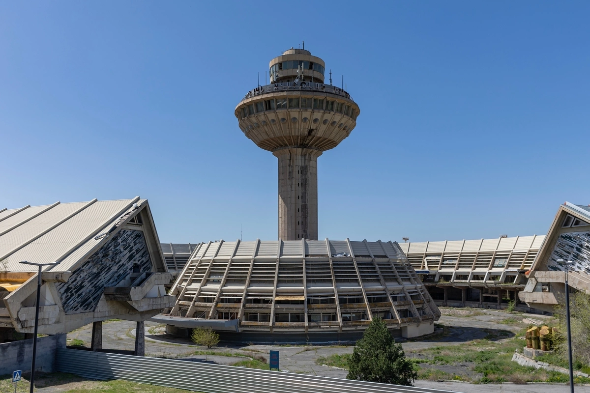 End of an Era: Russian Border Guards Depart Yerevans Airport