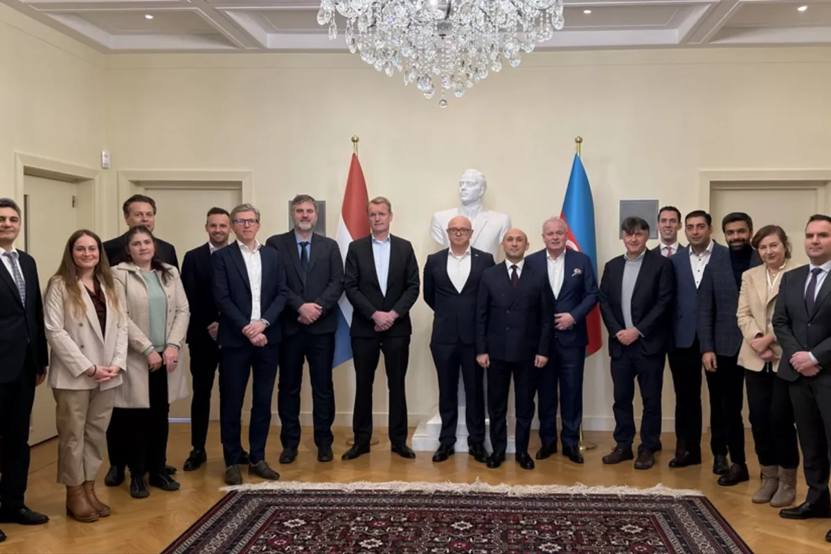 Azerbaijan and Netherlands Discuss Economic Cooperation