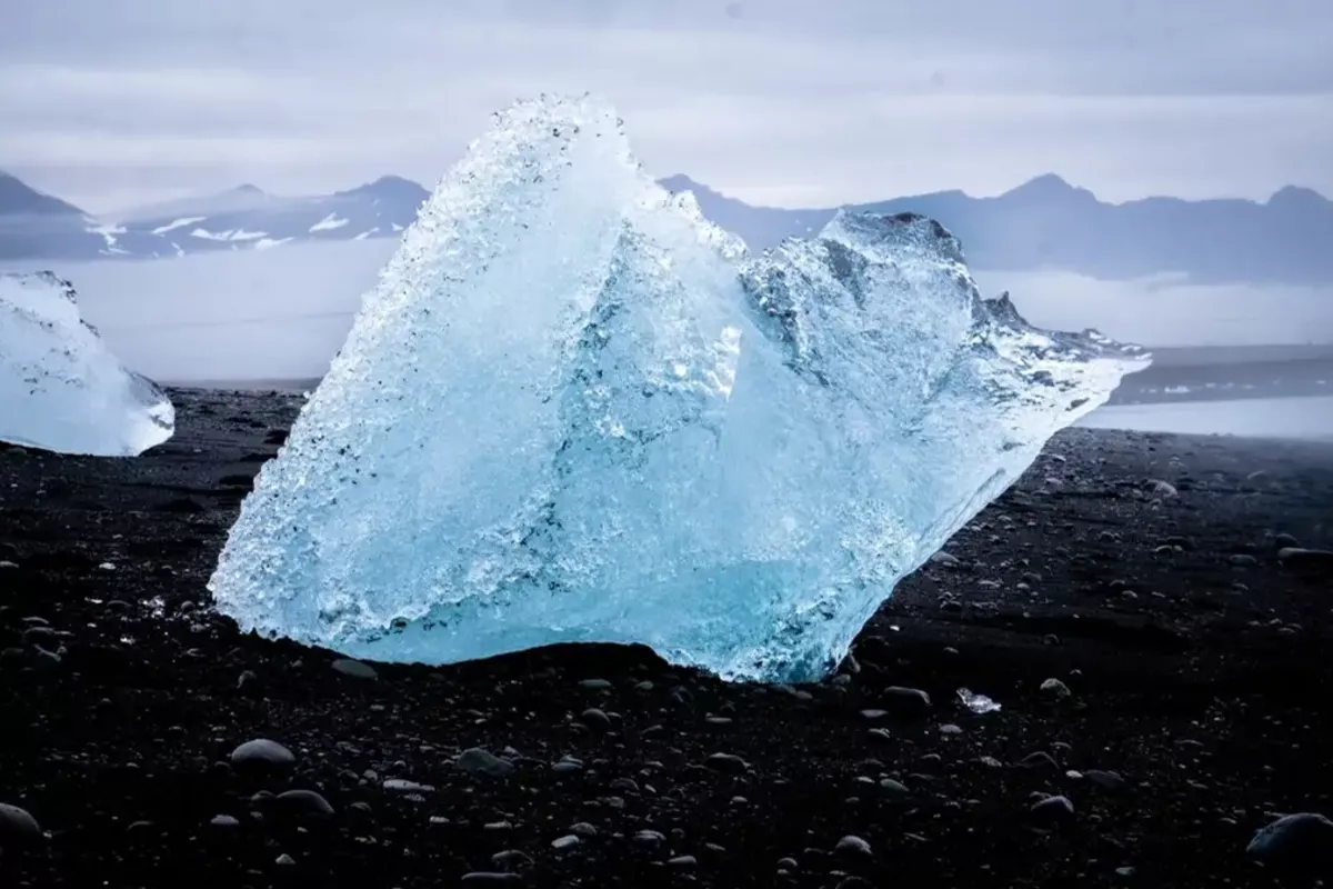 Tajikistan Renames World’s Largest Non-Polar Glacier in Landmark Move