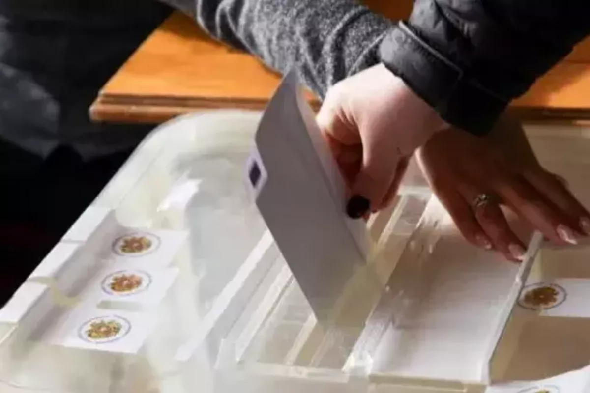 Armenia’s CEC Registers 19 Political Forces for Upcoming Vote