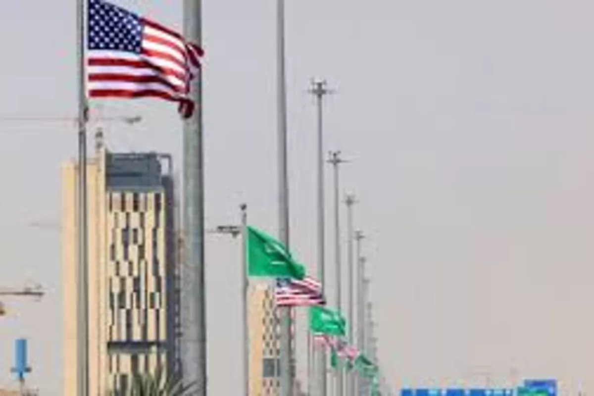 US Evacuates Embassy Staff in UAE Over Fears of Missile, Drone Attacks