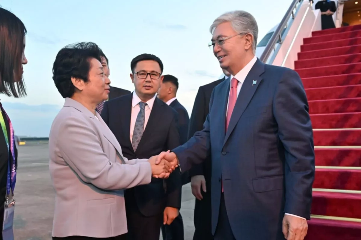 Tokayev Arrives in China for Talks and AI Conference