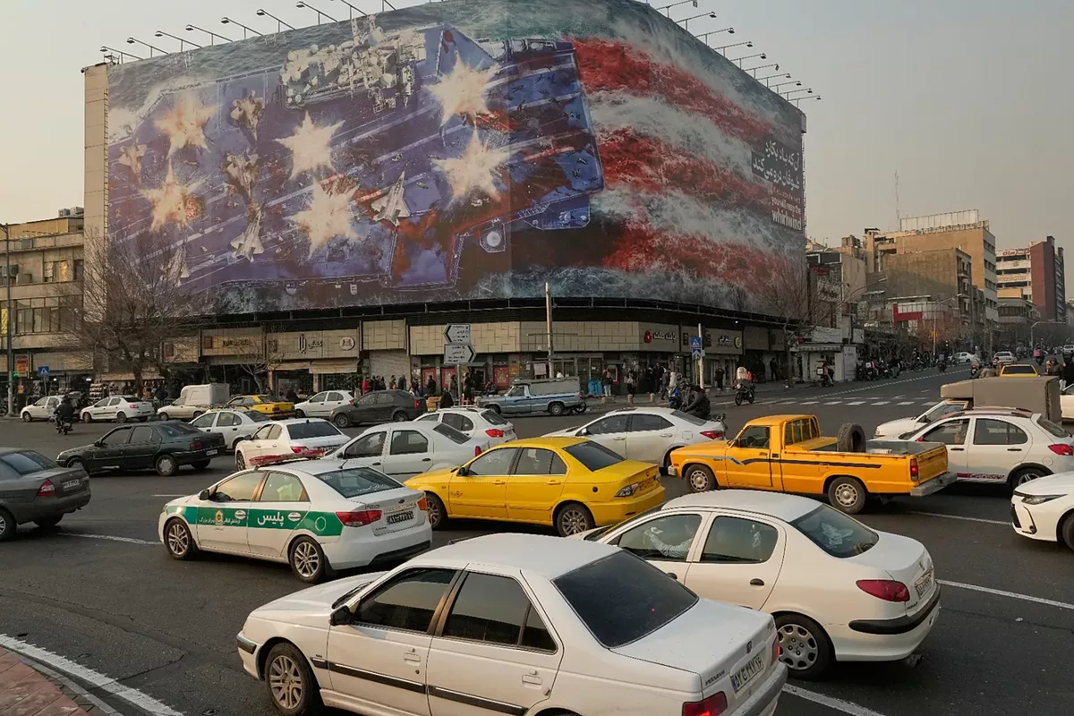Iran Displays Billboard in Tehran Cautioning US Over Military Threats