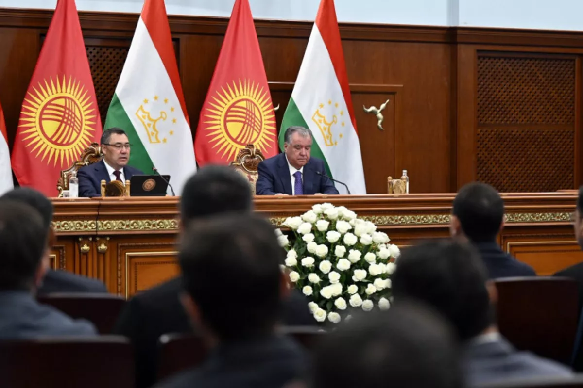Kyrgyz, Tajik Leaders Talk Trade, Culture, Political Collaboration in Dushanbe