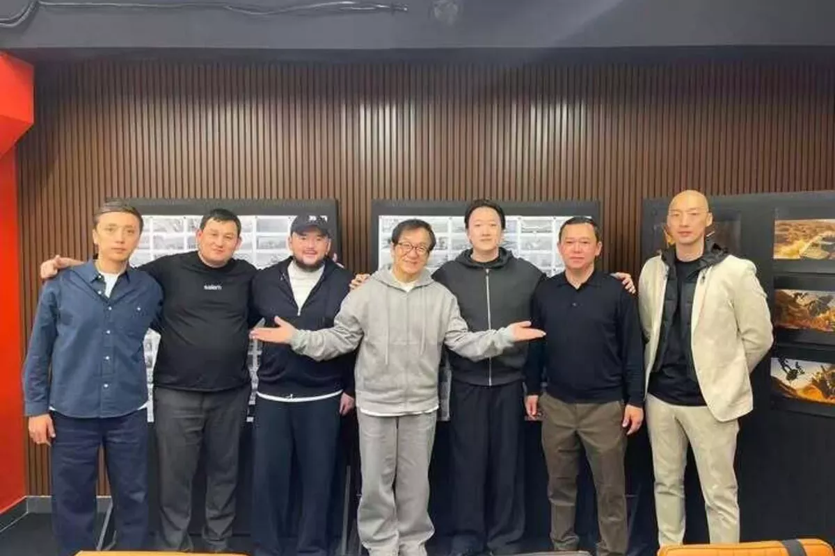 Jackie Chan Arrives in Baku for Armour of God 4 Filming